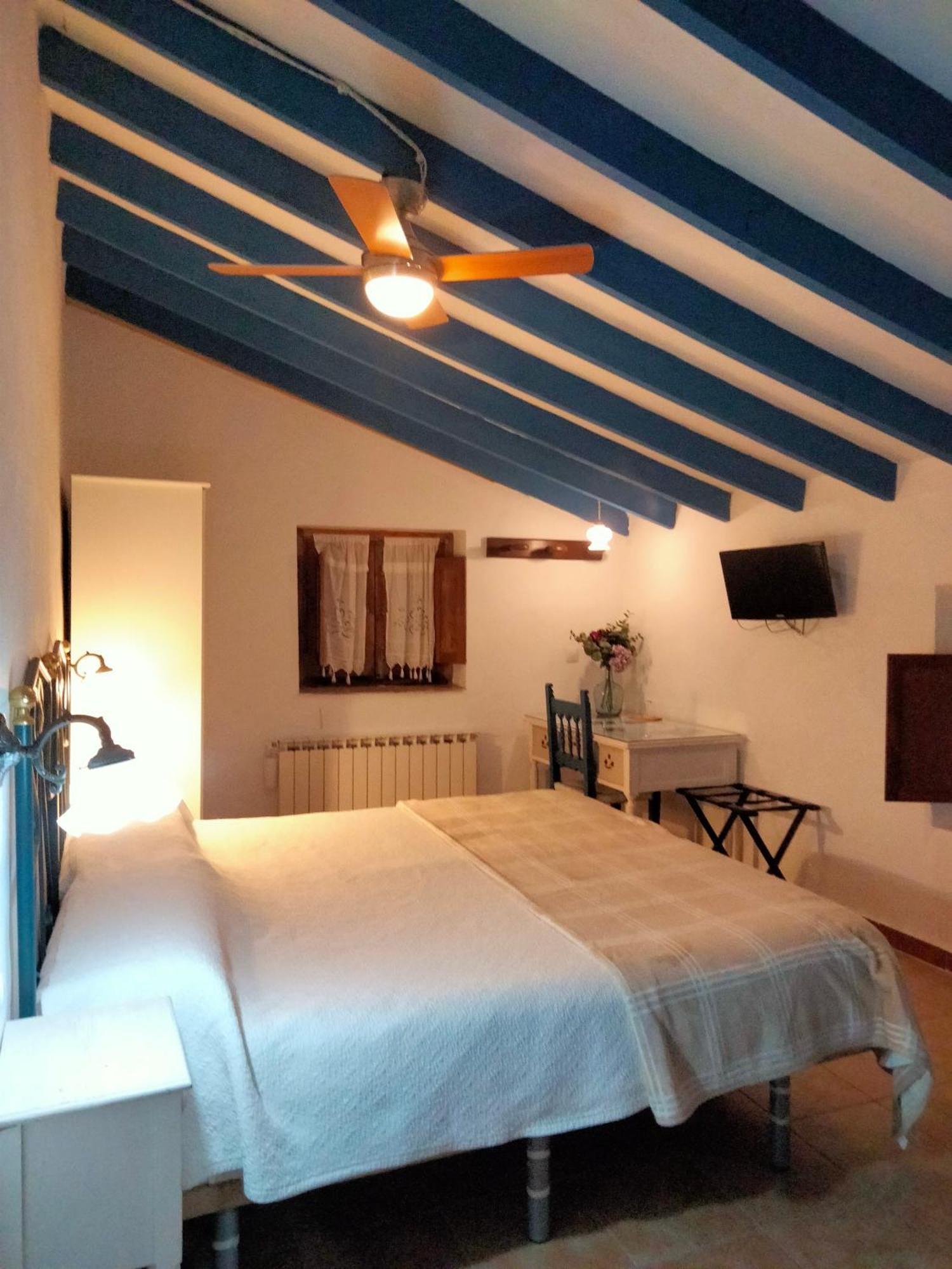 Hostal Los Aromas Villena Zewnętrze zdjęcie