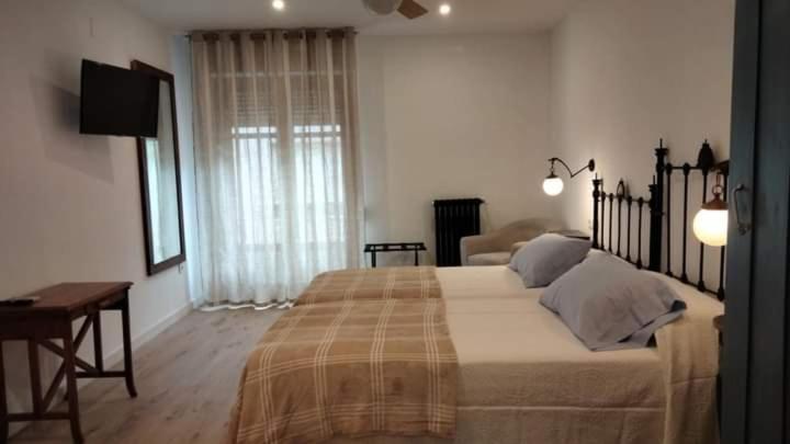 Hostal Los Aromas Villena Zewnętrze zdjęcie